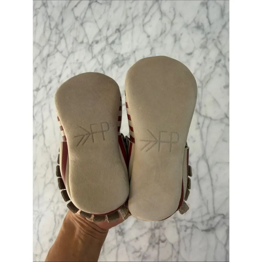 Freshly Picked Born in the USA Sz 5 Moccasins